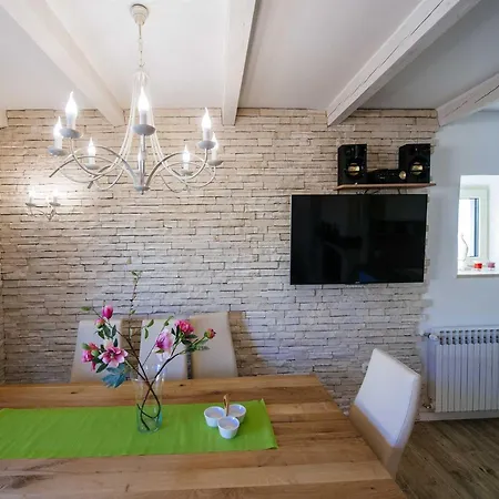 Dalmatian Castello Coza With Pool,