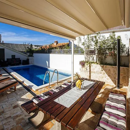 Dalmatian Castello Coza With Pool, * Vinjerac